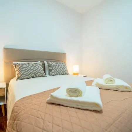 Ajuda Cozy House Дом отдыха